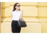 CARRY Large duffle bag - In Natural Milled Leather - Black