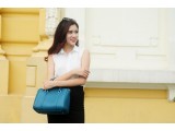 CARRY Large duffle bag - In Natural Milled Leather - Teal