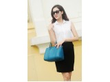 CARRY Large duffle bag - In Natural Milled Leather - Teal