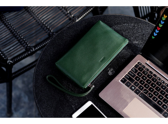 MABEL Clutch - Clutch cầm tay khóa kéo nữ bằng da thật màu Xanh lá cây - FQ19-60
